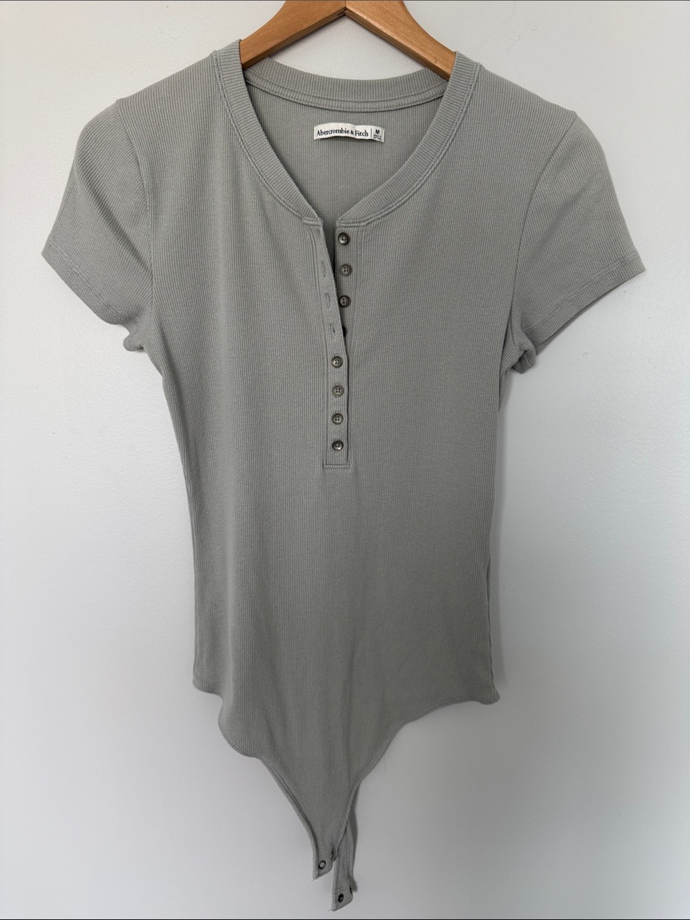 Abercrombie & Fitch Light Green Ribbed Short-Sleeve Henley Bodysuit Size Medium